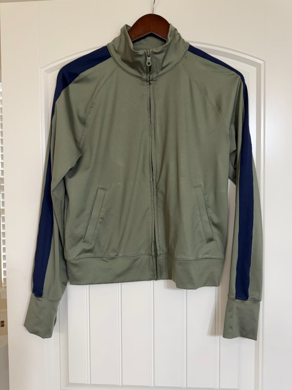 Cute sporty jacket by Aerie